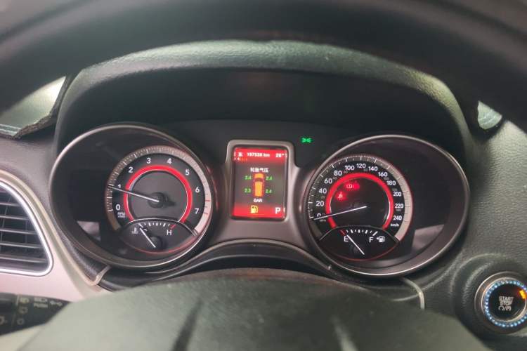 Used Dodge Journey 2014 2.4L Two-Wheel Drive Touring Edition Instrument Cluster