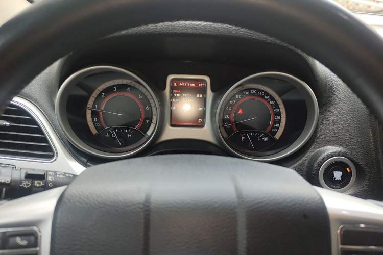 Used Dodge Journey 2014 2.4L Two-Wheel Drive Touring Edition Instrument Cluster