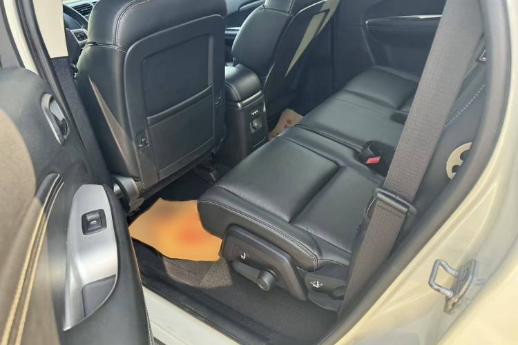 Used Dodge Journey 2014 2.4L Two-Wheel Drive Touring Edition Interior 6