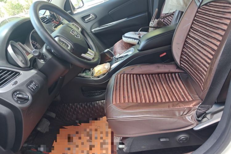 Used Dodge Journey 2014 2.4L Two-Wheel Drive Touring Edition Left Front Seat