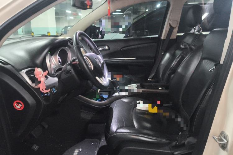 Used Dodge Journey 2014 2.4L Two-Wheel Drive Touring Edition Left Front Seat