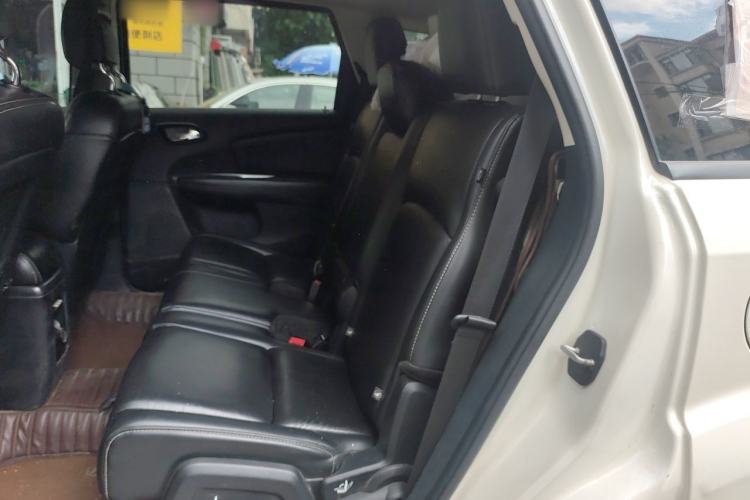 Used Dodge Journey 2014 2.4L Two-Wheel Drive Touring Edition Left Rear Seat