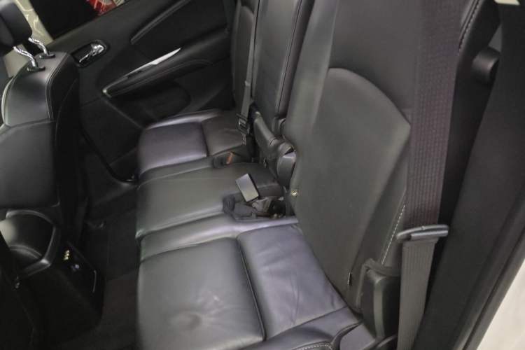 Used Dodge Journey 2014 2.4L Two-Wheel Drive Touring Edition Left Rear Seat