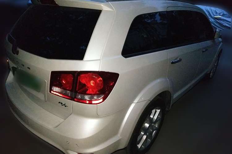 Used Dodge Journey 2014 2.4L Two-Wheel Drive Touring Edition Rear Right 45 Deg