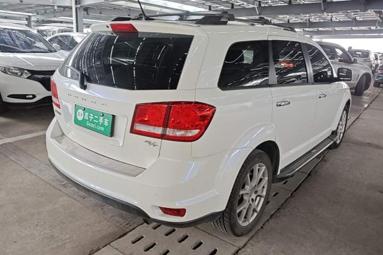 Used Dodge Journey 2014 2.4L Two-Wheel Drive Touring Edition Rear Right 45 Deg