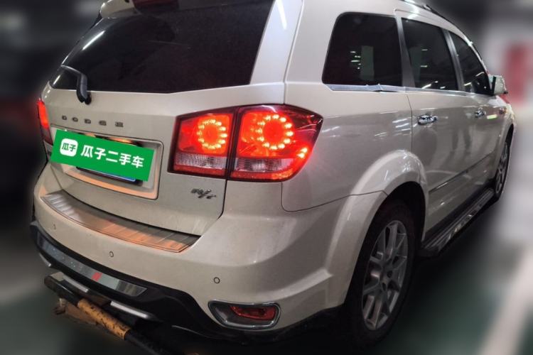 Used Dodge Journey 2014 2.4L Two-Wheel Drive Touring Edition Rear Right 45 Deg