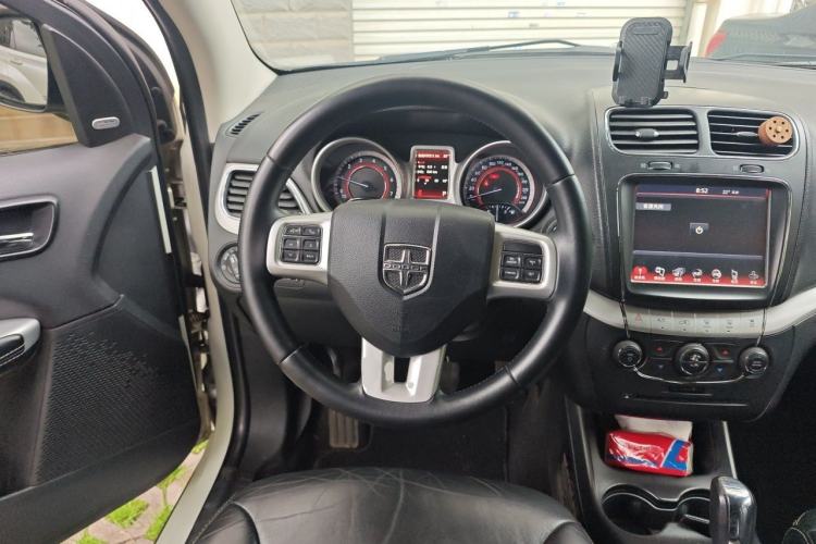 Used Dodge Journey 2014 2.4L Two-Wheel Drive Touring Edition Steering Wheel