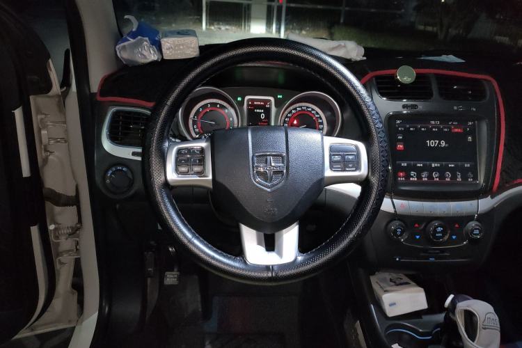 Used Dodge Journey 2014 2.4L Two-Wheel Drive Touring Edition Steering Wheel