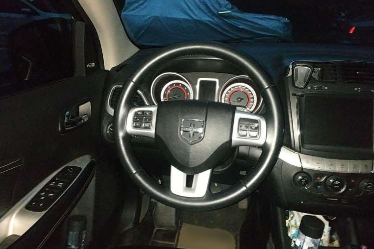 Used Dodge Journey 2014 2.4L Two-Wheel Drive Touring Edition Steering Wheel
