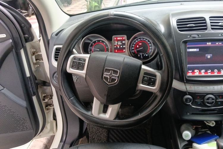 Used Dodge Journey 2014 2.4L Two-Wheel Drive Touring Edition Steering Wheel