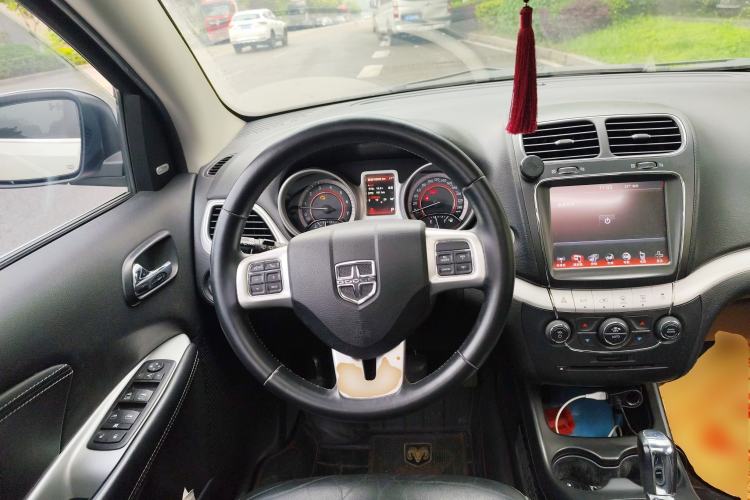 Used Dodge Journey 2014 2.4L Two-Wheel Drive Touring Edition Steering Wheel