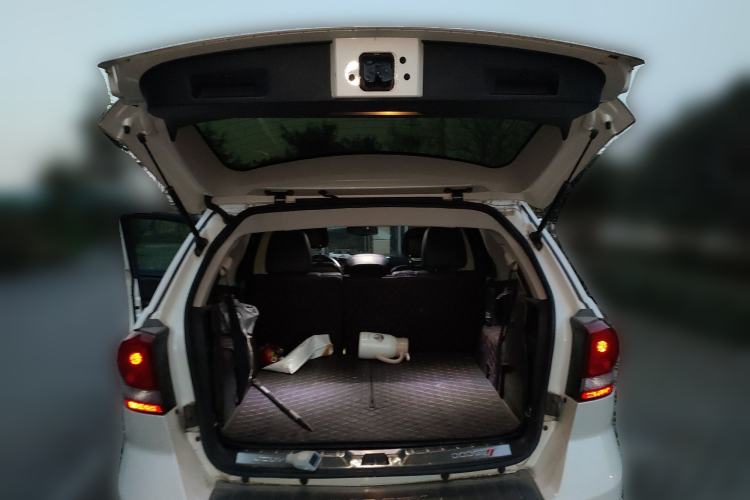 Used Dodge Journey 2014 2.4L Two-Wheel Drive Touring Edition Trunk