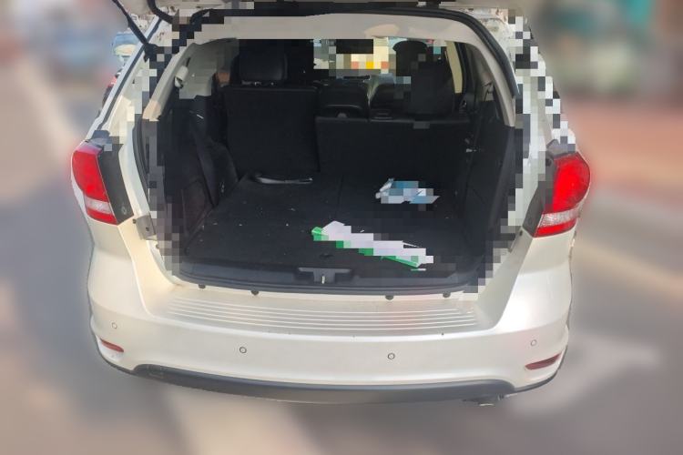 Used Dodge Journey 2014 2.4L Two-Wheel Drive Touring Edition Trunk