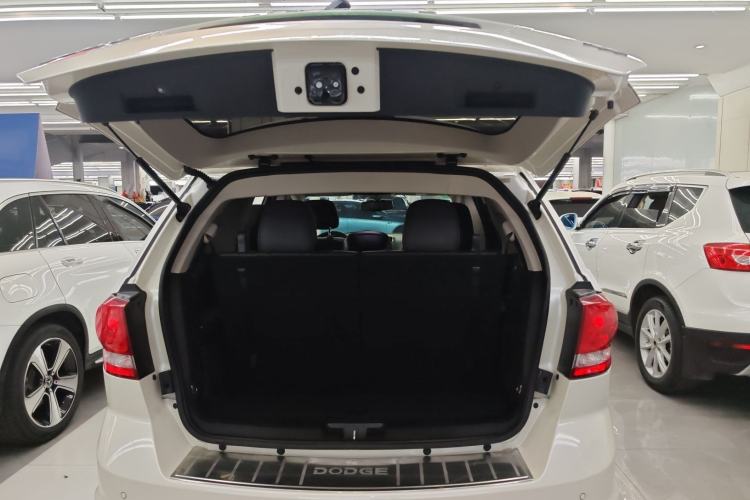 Used Dodge Journey 2014 2.4L Two-Wheel Drive Touring Edition Trunk