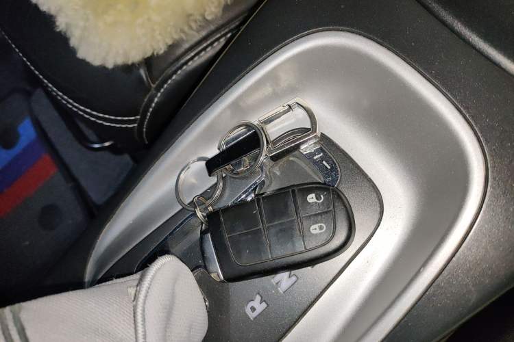 Used Dodge Journey 2014 2.4L Two-Wheel Drive Touring Edition Vehicle Key