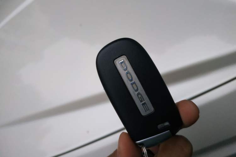 Used Dodge Journey 2014 2.4L Two-Wheel Drive Touring Edition Vehicle Key