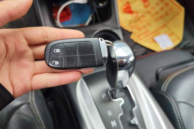 Used Dodge Journey 2014 2.4L Two-Wheel Drive Touring Edition Vehicle Key
