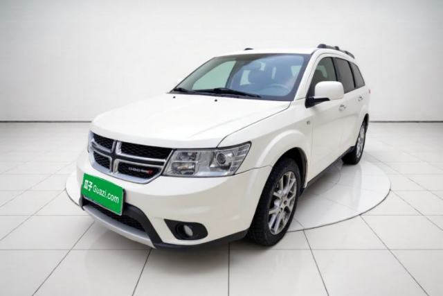 Ojetý Dodge Journey 2014 2.4L Two-Wheel Drive Touring Edition