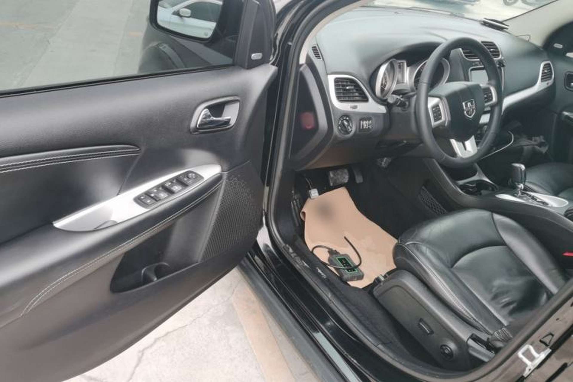 Used Dodge Journey 2015 2.0TD Four-Wheel Drive Luxury Edition Driver Seat
