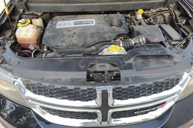 Used Dodge Journey 2015 2.0TD Four-Wheel Drive Luxury Edition Engine Bay