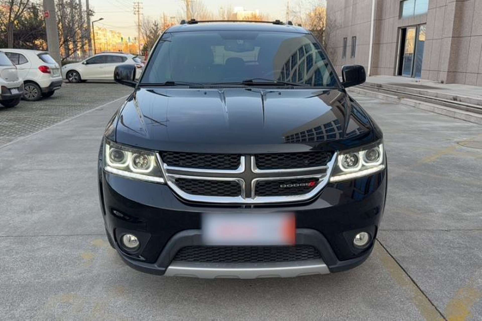 Used Dodge Journey 2015 2.0TD Four-Wheel Drive Luxury Edition Exterior 3