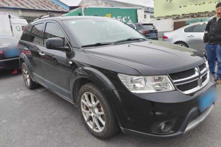 Used Dodge Journey 2015 2.0TD Four-Wheel Drive Luxury Edition Exterior 5