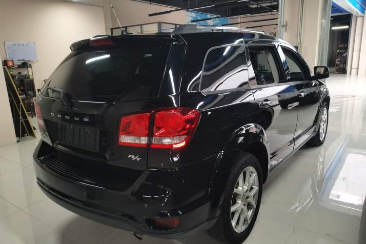 Used Dodge Journey 2015 2.0TD Four-Wheel Drive Luxury Edition Exterior 5