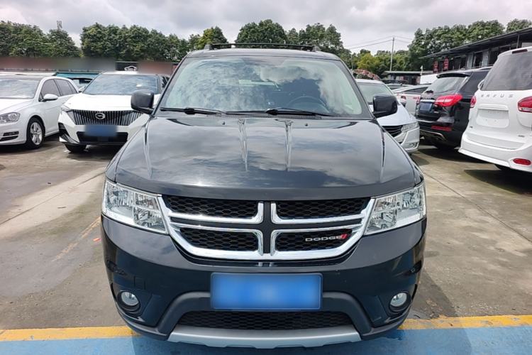 Used Dodge Journey 2015 2.0TD Four-Wheel Drive Luxury Edition Front