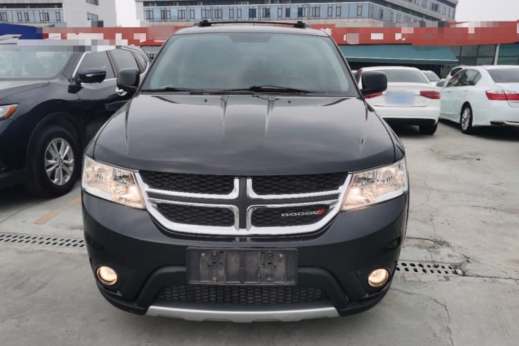 Used Dodge Journey 2015 2.0TD Four-Wheel Drive Luxury Edition Front