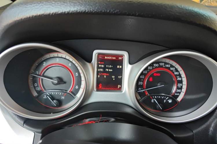 Used Dodge Journey 2015 2.0TD Four-Wheel Drive Luxury Edition Instrument Cluster