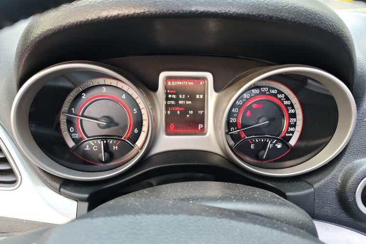 Used Dodge Journey 2015 2.0TD Four-Wheel Drive Luxury Edition Instrument Cluster
