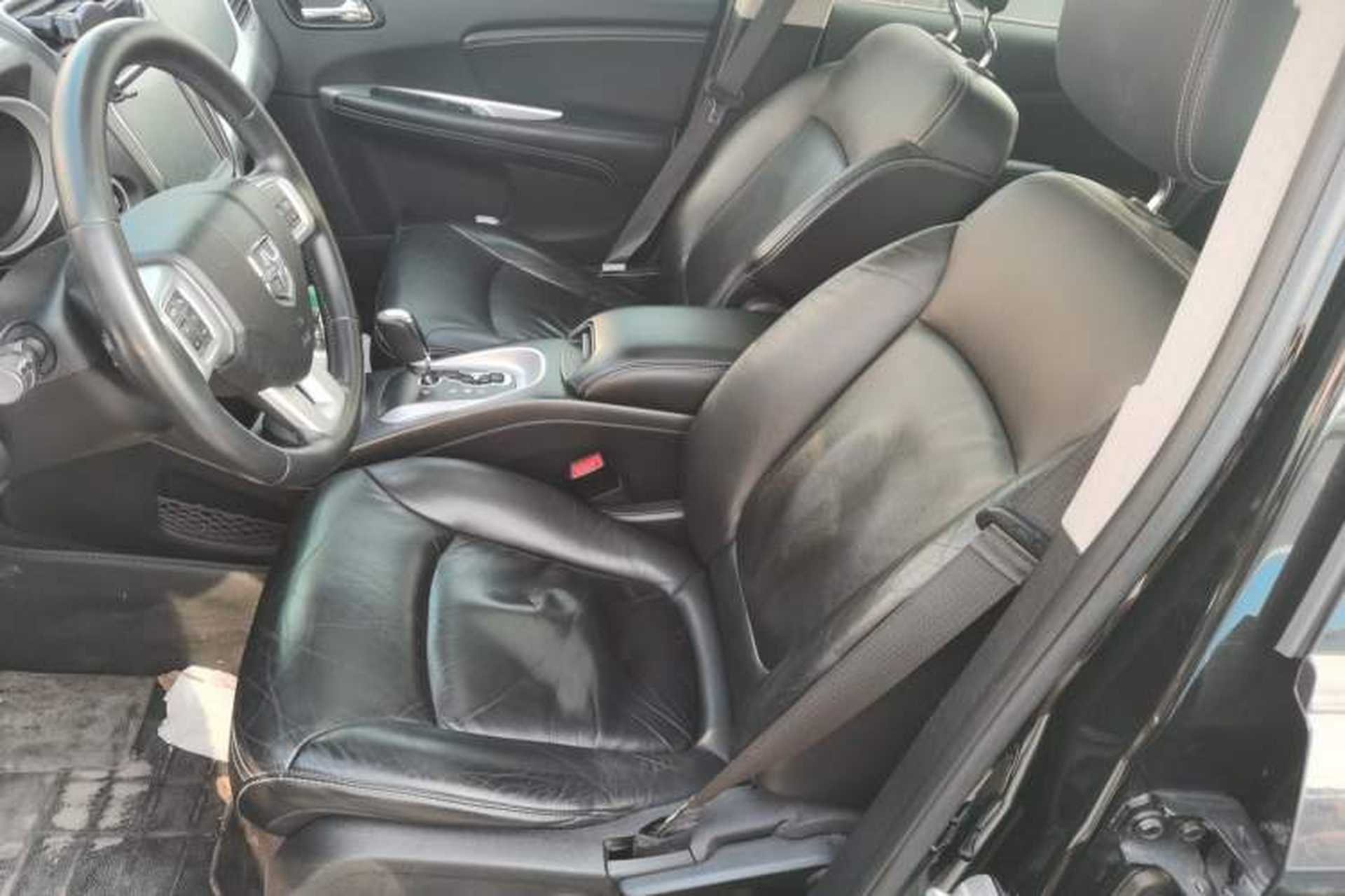 Used Dodge Journey 2015 2.0TD Four-Wheel Drive Luxury Edition Left Front Seat