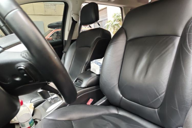 Used Dodge Journey 2015 2.0TD Four-Wheel Drive Luxury Edition Left Front Seat