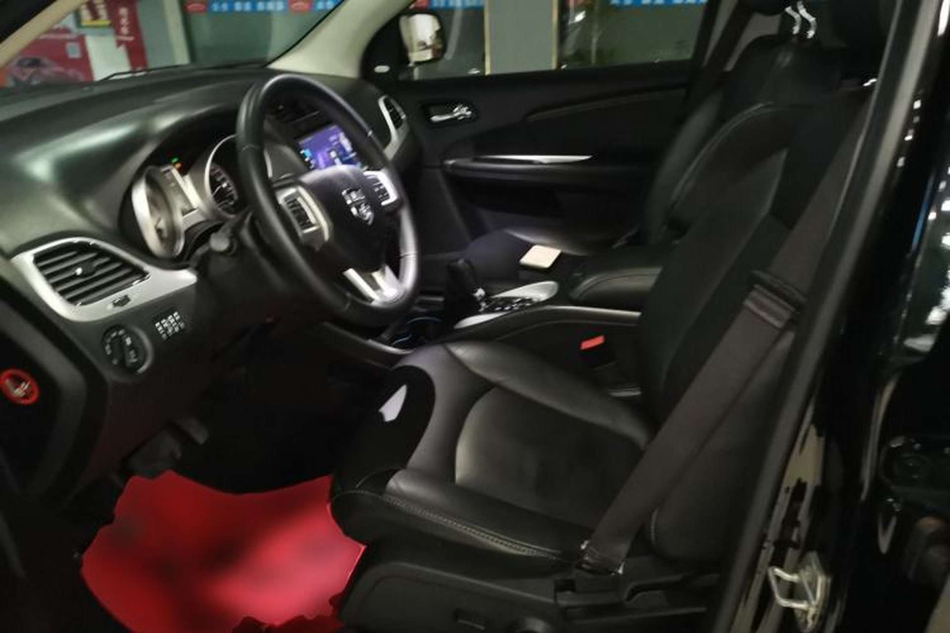 Used Dodge Journey 2015 2.0TD Four-Wheel Drive Luxury Edition Left Front Seat