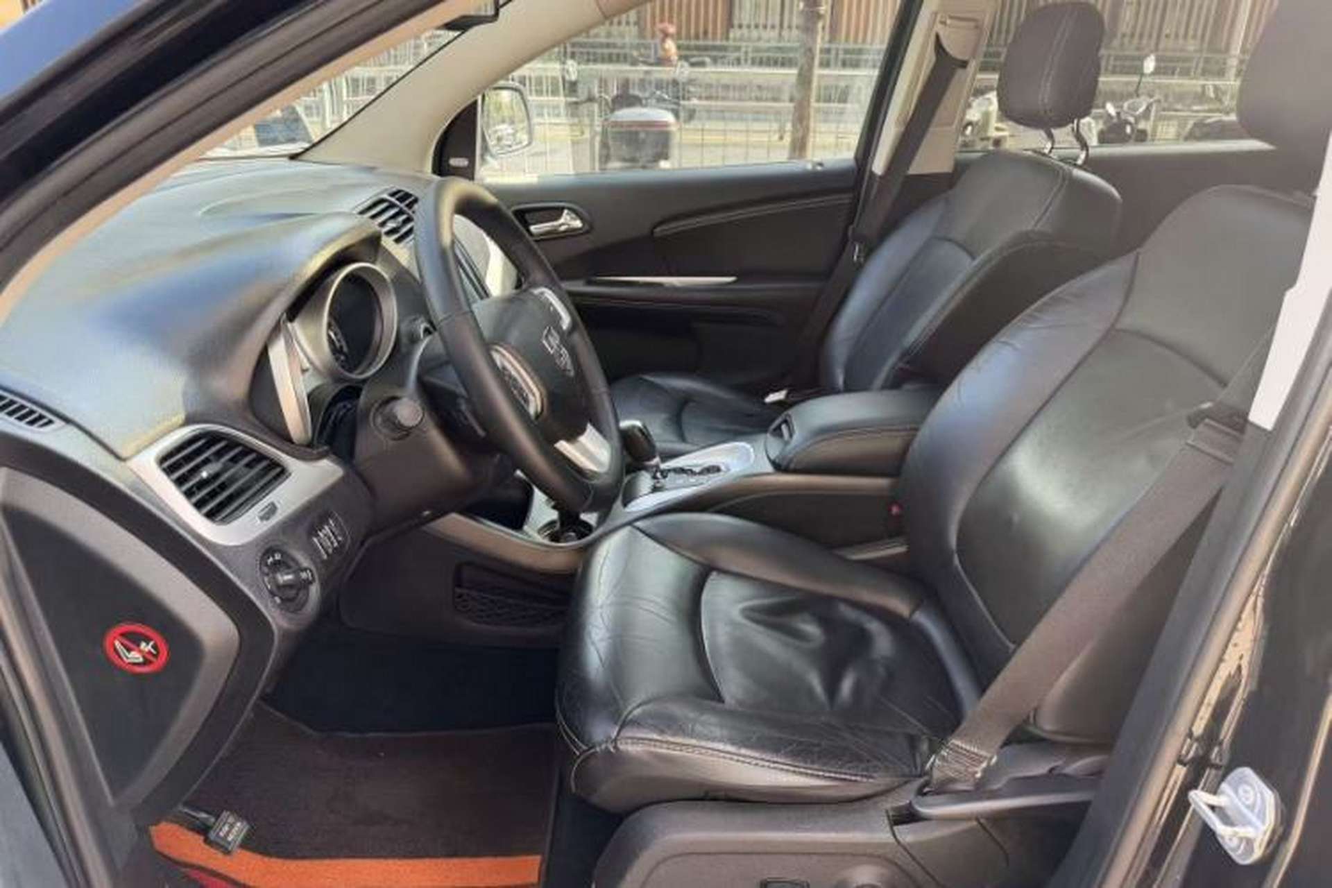 Used Dodge Journey 2015 2.0TD Four-Wheel Drive Luxury Edition Left Front Seat