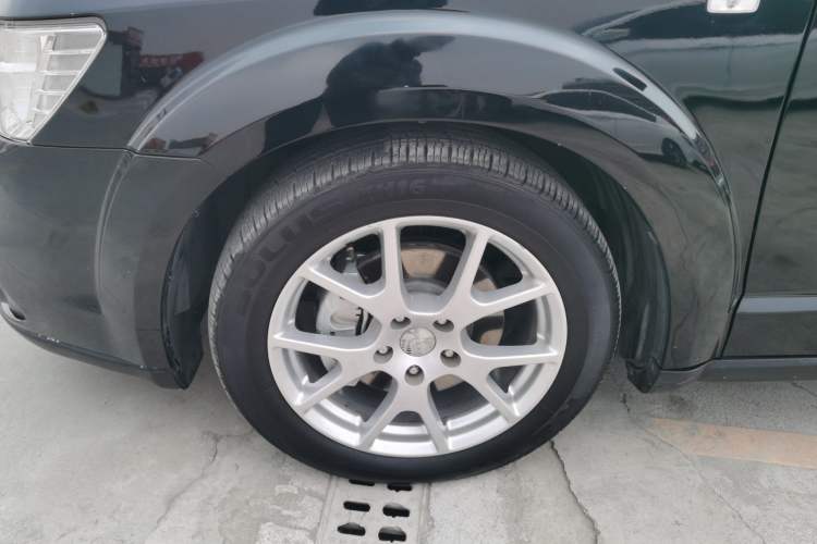 Used Dodge Journey 2015 2.0TD Four-Wheel Drive Luxury Edition Left Front Wheel Hub