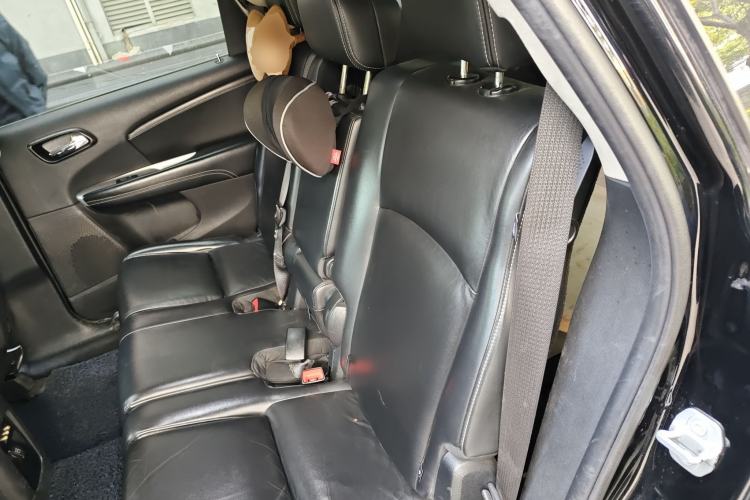Used Dodge Journey 2015 2.0TD Four-Wheel Drive Luxury Edition Left Rear Seat