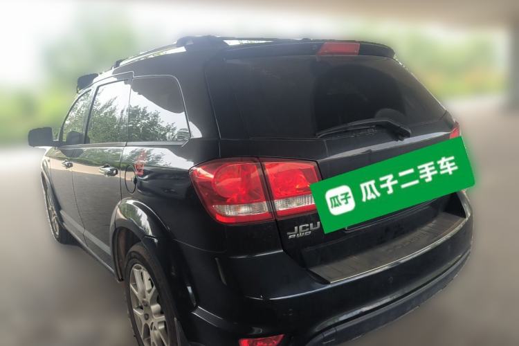 Used Dodge Journey 2015 2.0TD Four-Wheel Drive Luxury Edition Rear Left 45 Deg
