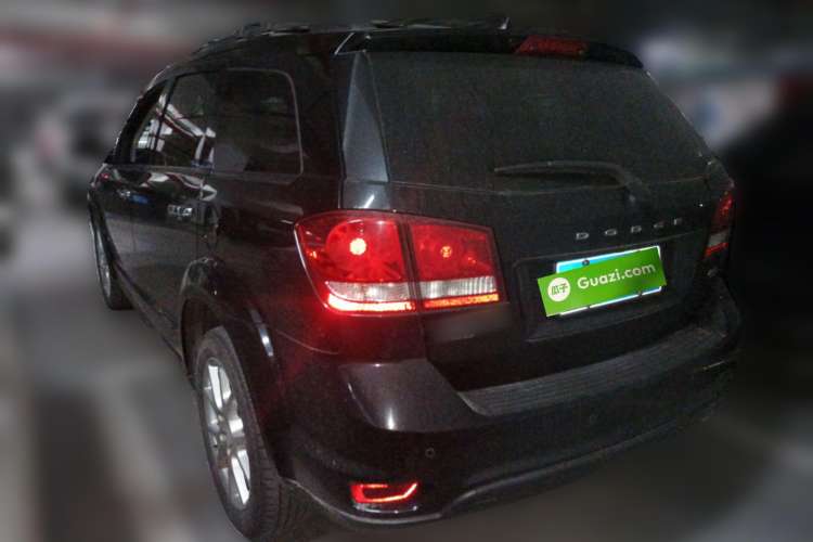 Used Dodge Journey 2015 2.0TD Four-Wheel Drive Luxury Edition Rear Left 45 Deg