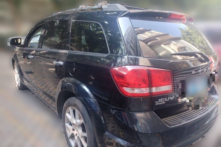 Used Dodge Journey 2015 2.0TD Four-Wheel Drive Luxury Edition Rear Left 45 Deg
