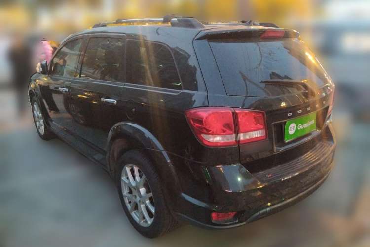 Used Dodge Journey 2015 2.0TD Four-Wheel Drive Luxury Edition Rear Left 45 Deg