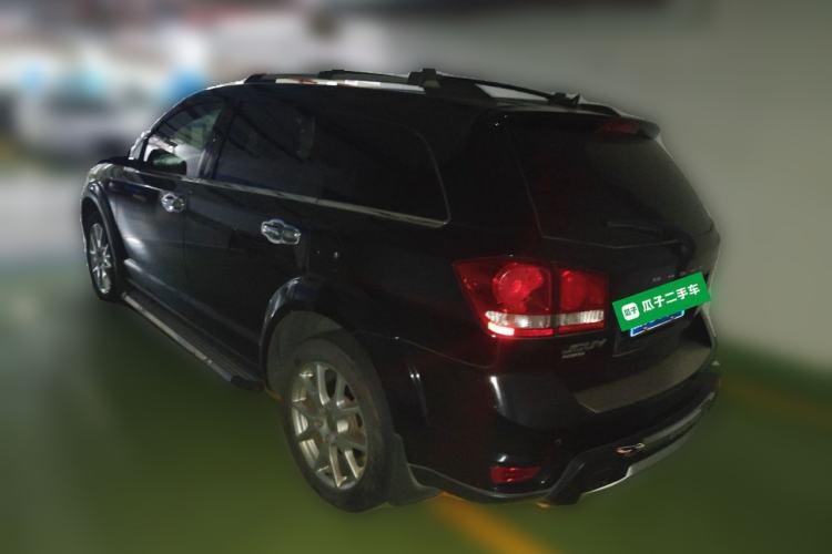 Used Dodge Journey 2015 2.0TD Four-Wheel Drive Luxury Edition Rear Left 45 Deg