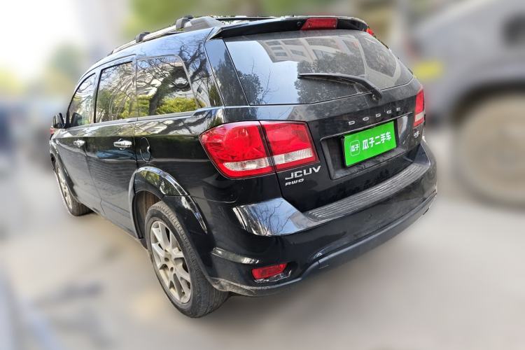 Used Dodge Journey 2015 2.0TD Four-Wheel Drive Luxury Edition Rear Left 45 Deg