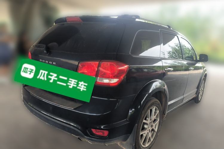 Used Dodge Journey 2015 2.0TD Four-Wheel Drive Luxury Edition Rear Right 45 Deg