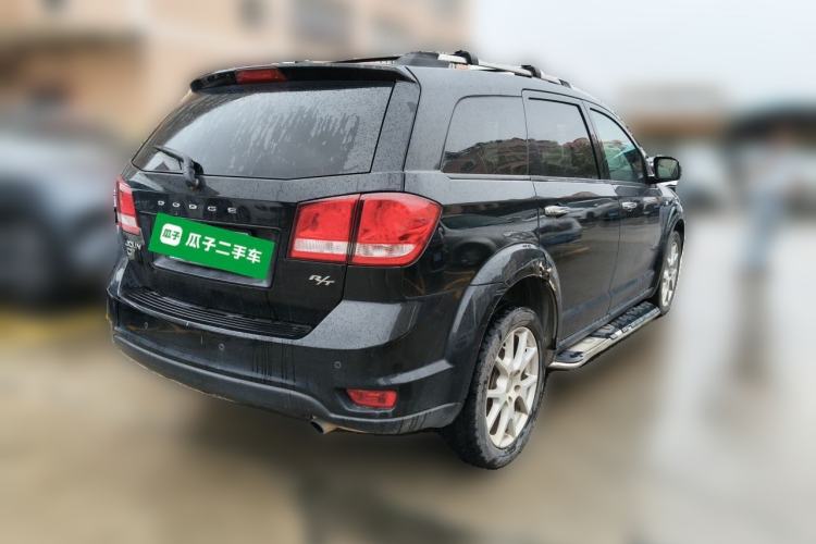 Used Dodge Journey 2015 2.0TD Four-Wheel Drive Luxury Edition Rear Right 45 Deg