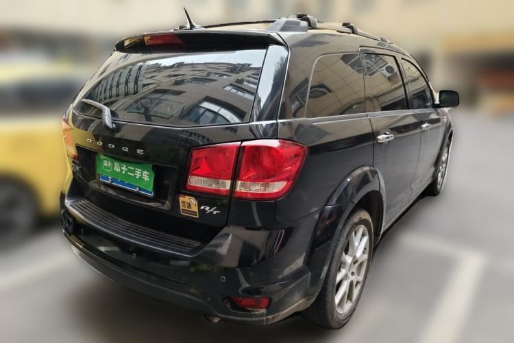 Used Dodge Journey 2015 2.0TD Four-Wheel Drive Luxury Edition Rear Right 45 Deg