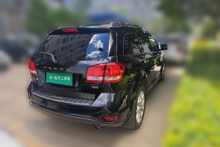 Used Dodge Journey 2015 2.0TD Four-Wheel Drive Luxury Edition Rear Right 45 Deg