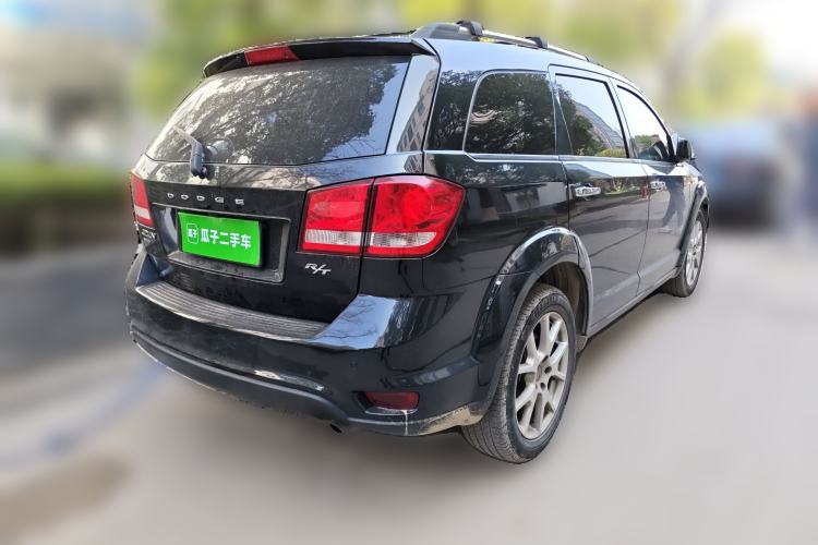 Used Dodge Journey 2015 2.0TD Four-Wheel Drive Luxury Edition Rear Right 45 Deg