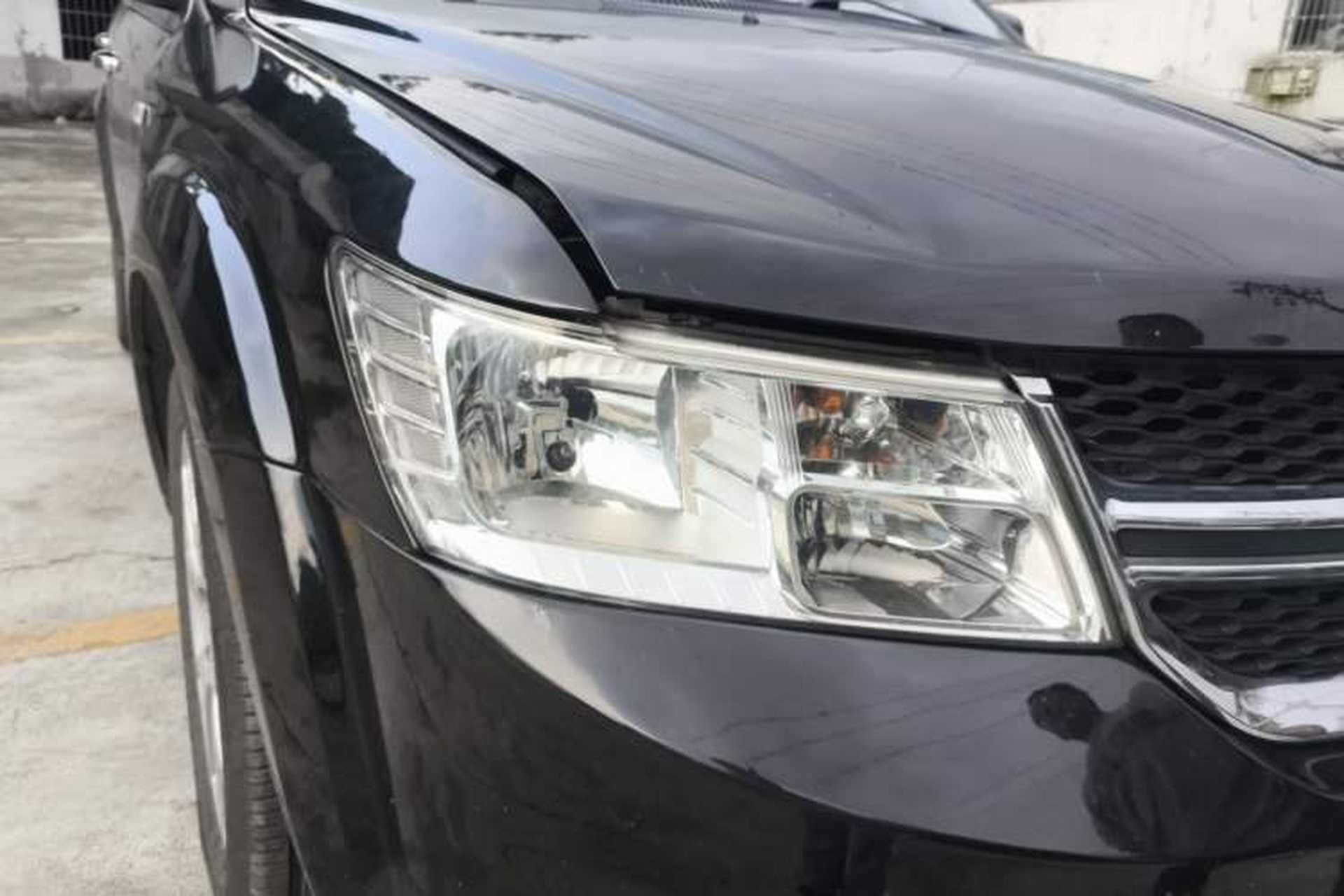 Used Dodge Journey 2015 2.0TD Four-Wheel Drive Luxury Edition Right Front Headlight