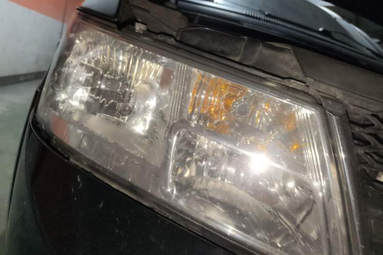 Used Dodge Journey 2015 2.0TD Four-Wheel Drive Luxury Edition Right Front Headlight
